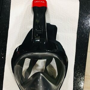 Vellaa Black and Red Snorkel Mask